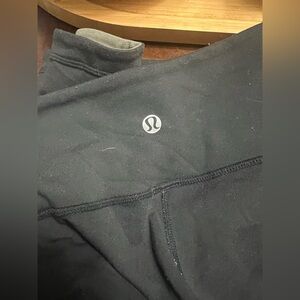 Reverseable Lululemon leggings size 6
